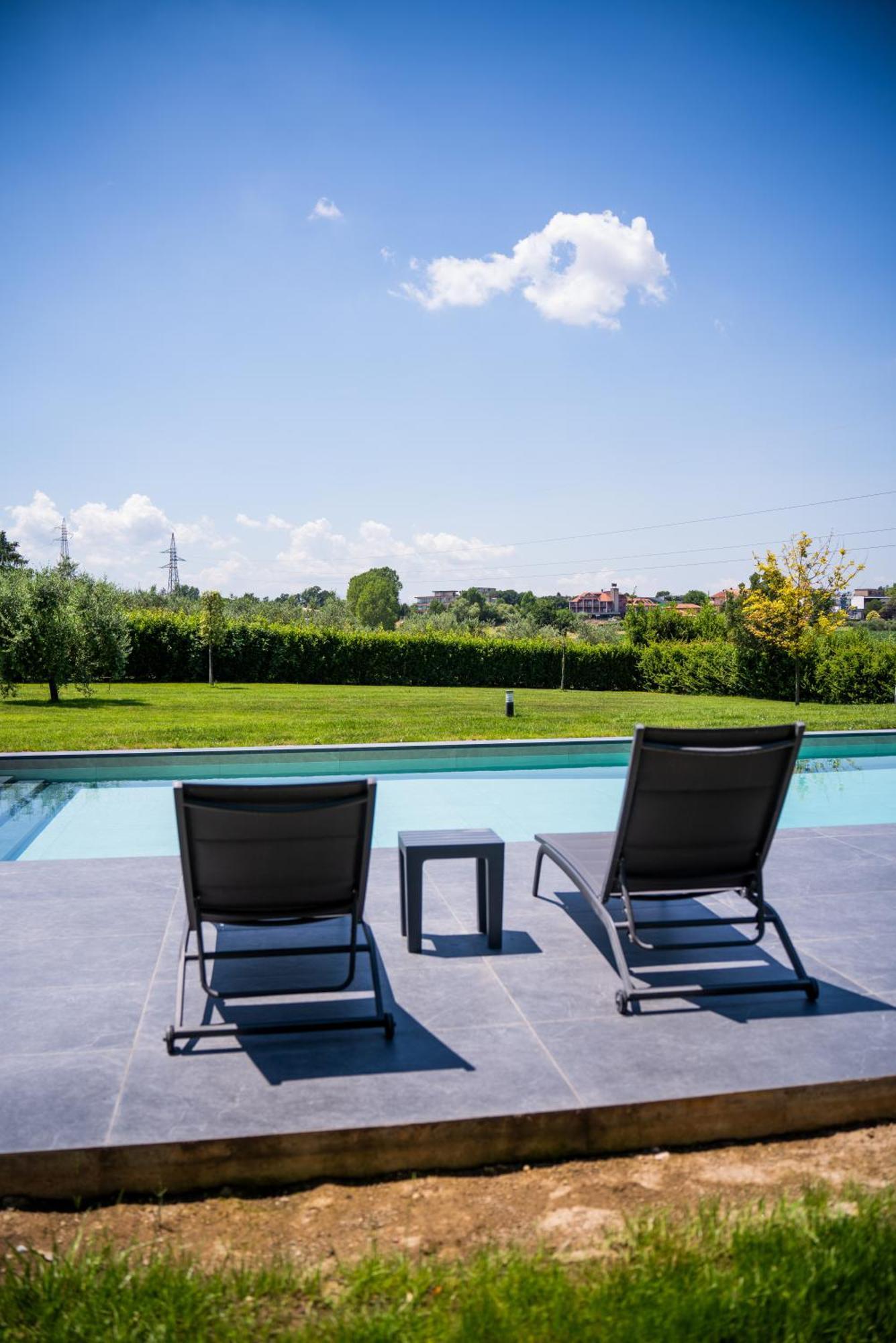 Le Colonne Bed & Breakfast กัสซีโน ภายนอก รูปภาพ