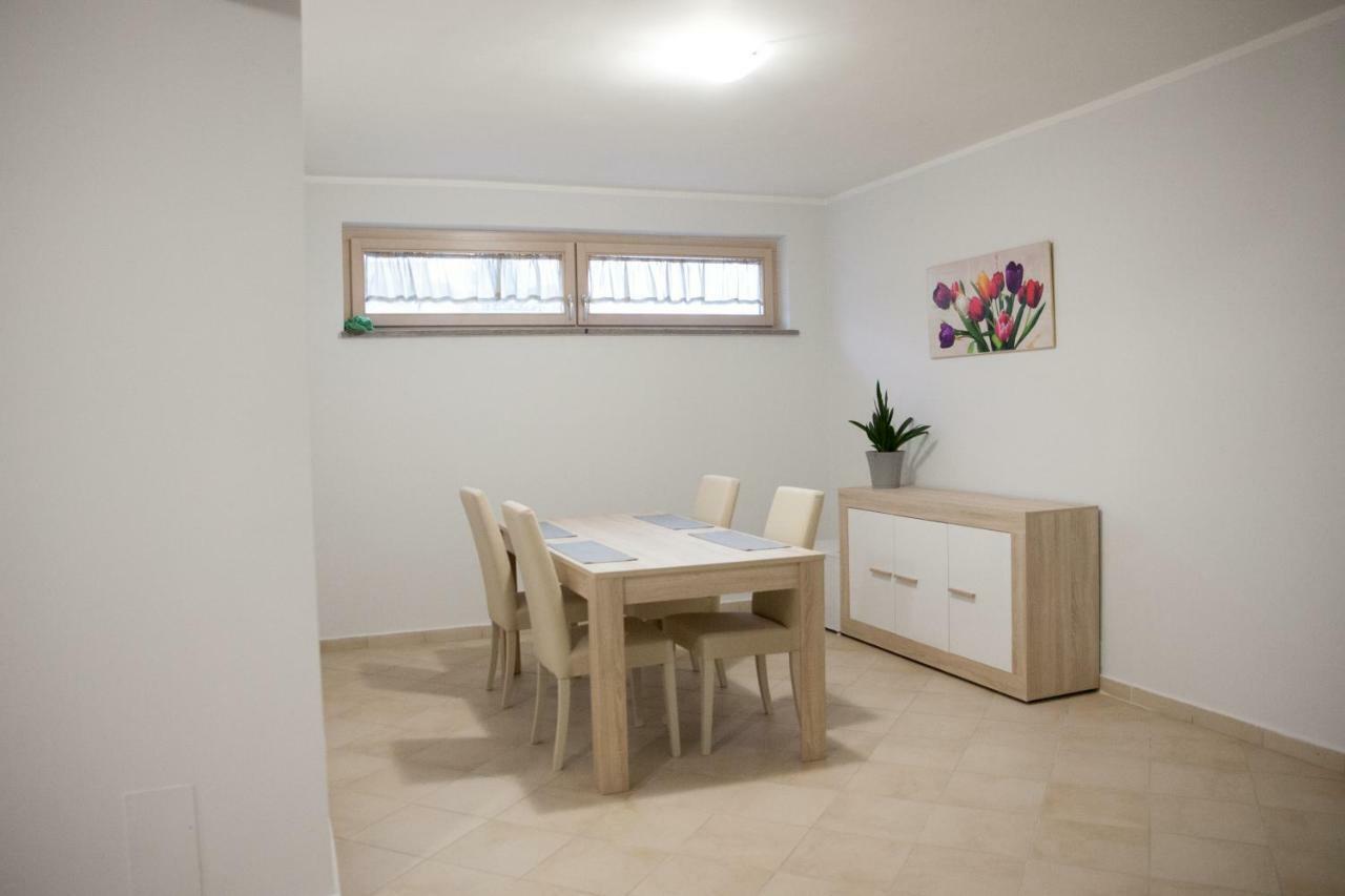 Le Colonne Bed & Breakfast กัสซีโน ภายนอก รูปภาพ